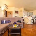 Ingrid Apartment